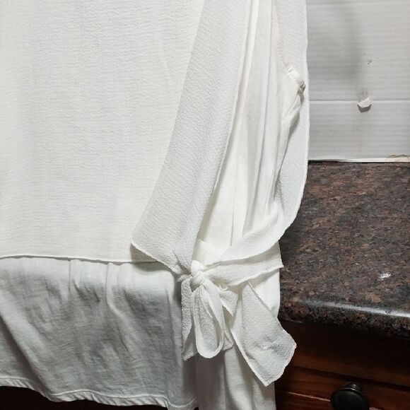 Lemon Tart  Sleeveless Tank Top with Tie Sides and "Tuck In". - Picture 4 of 5